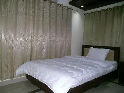 Hotel Air Inn Dhaka - Airport View